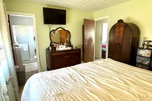 9978 Greenriver Dr, Cincinnati, OH 45231 - Photo 17