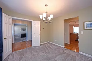 1090 Ridgepointe Dr, Union Township, OH 45103 - Photo 11