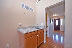 1090 Ridgepointe Dr, Union Township, OH 45103 - Photo 27