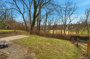 4136 Paxton Woods Dr, Cincinnati, OH 45209 - Photo 27