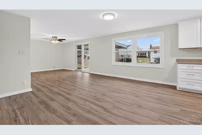 694 Park Avenue, Springdale, OH 45246 - Photo 13