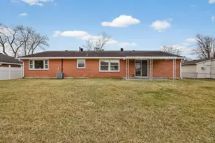 694 Park Ave, Springdale, OH 45246 - Photo 9