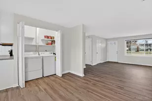 694 Park Ave, Springdale, OH 45246 - Photo 17