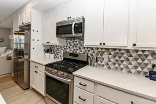 6328 Desmond St, Cincinnati, OH 45227 - Photo 9