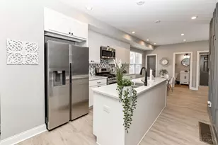 6328 Desmond St, Cincinnati, OH 45227 - Photo 7