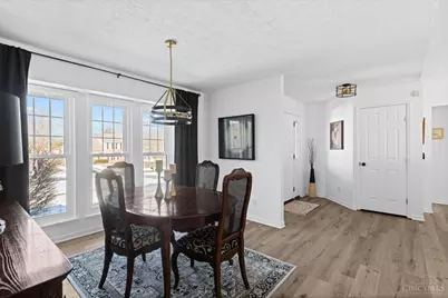 1065 Dunstan Court, Hamilton Township, OH 45152 - Photo 5