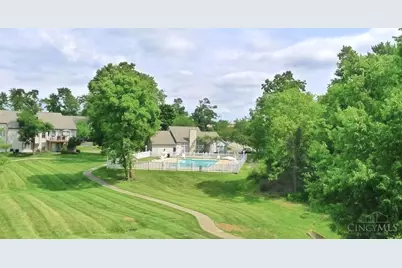 492 Mapleleaf Drive #F, Union Township, OH 45255 - Photo 33