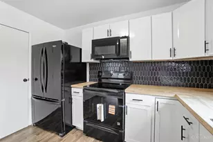 6074 Johnson Rd, Cincinnati, OH 45247 - Photo 17