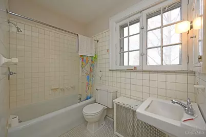 741 Red Bud Avenue, Cincinnati, OH 45229 - Photo 31