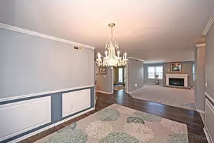 6321 Eagles Lake Dr, Cincinnati, OH 45248 - Photo 9