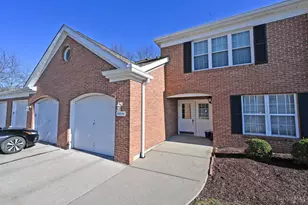 6321 Eagles Lake Dr, Cincinnati, OH 45248 - Photo 3