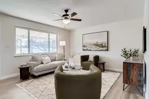 1453 Verdale Dr, Anderson Township, OH 45230 - Photo 5