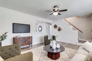 1453 Verdale Dr, Anderson Township, OH 45230 - Photo 7