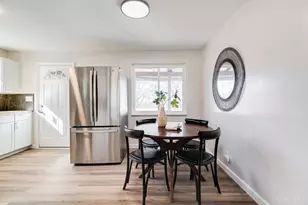 1453 Verdale Dr, Anderson Township, OH 45230 - Photo 9