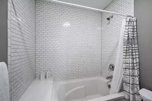 120 W 14th St, Cincinnati, OH 45202 - Photo 33