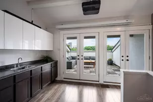 120 W 14th St, Cincinnati, OH 45202 - Photo 39