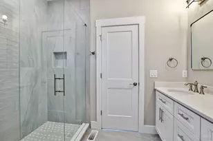 8128 Sycamore St, Maineville, OH 45039 - Photo 29