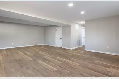 6230 Overture Drive, Miami Township, OH 45449 - Photo 21