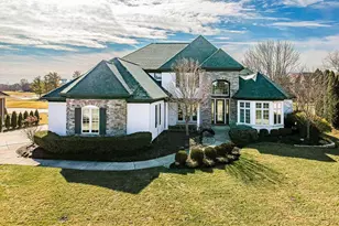 8087 Laurel Lake Ct, Liberty Township, OH 45044 - Photo 1