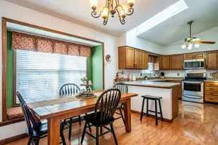 612 Applehill Dr, West Carrollton, OH 45449 - Photo 15