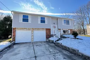 4427 Happiness Ln, Union Township, OH 45245 - Photo 5