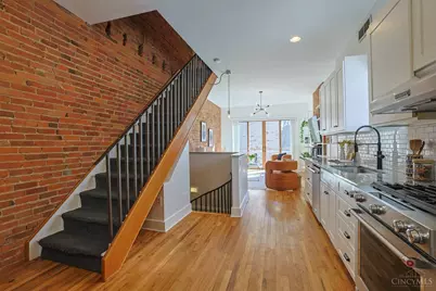 323 Milton Street, Cincinnati, OH 45202 - Photo 15