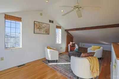 323 Milton Street, Cincinnati, OH 45202 - Photo 9