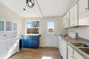 4979 Bonaventure Ct, Cincinnati, OH 45238 - Photo 11