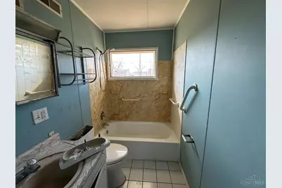 705 Richardson Drive, Middletown, OH 45042 - Photo 29