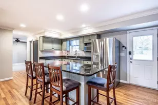 5600 Antoninus Dr, Green Township, OH 45238 - Photo 3