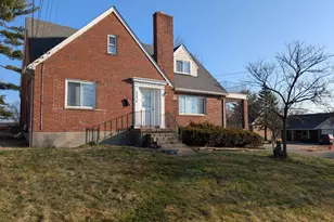 3236 Van Zandt Dr, Green Township, OH 45211 - Photo 1