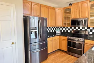 9547 Carriage Run Cir, Deerfield Township, OH 45140 - Photo 17