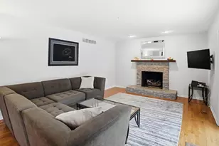 1858 Foxhollow Dr, Anderson Township, OH 45255 - Photo 7