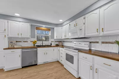 1364 Karahill Dr, Cincinnati, OH 45240 - Photo 7