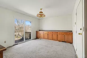 7929 Fairhope Ct, Springfield Township, OH 45224 - Photo 9