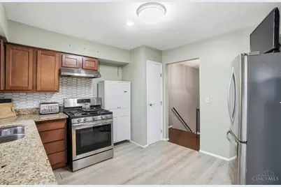 564 Waycross Road, Forest Park, OH 45240 - Photo 15