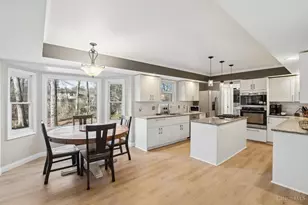 1077 Tumbleweed Dr, Miami Township, OH 45140 - Photo 7