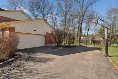 1077 Tumbleweed Drive, Miami Township, OH 45140 - Photo 27