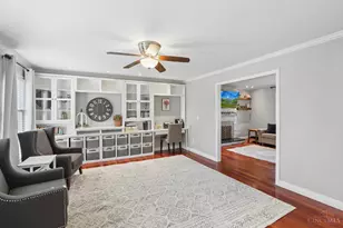 1077 Tumbleweed Dr, Miami Township, OH 45140 - Photo 3