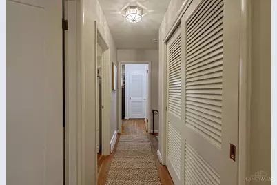 9856 Knollbrook Terrace, Montgomery, OH 45242 - Photo 33