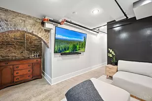 1328 Republic St, Cincinnati, OH 45202 - Photo 11