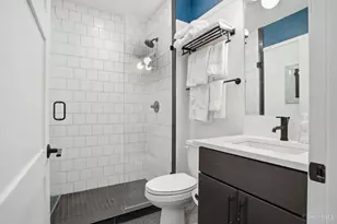 32 E Court St, Cincinnati, OH 45202 - Photo 17