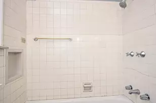 4 Burton Woods Ln, Cincinnati, OH 45229 - Photo 71