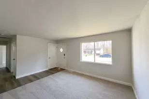 1858 Aspenhill Dr, Springfield Township, OH 45240 - Photo 9