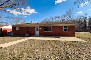 1858 Aspenhill Dr, Springfield Township, OH 45240 - Photo 5