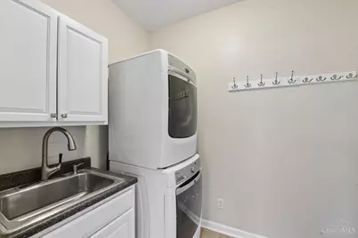 2256 Endovalley Drive, Anderson Township, OH 45244 - Photo 21