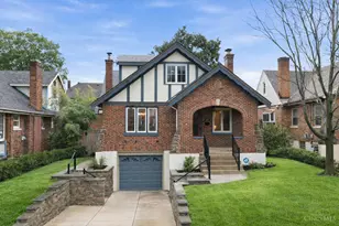 3327 De Forest Dr, Cincinnati, OH 45209 - Photo 1