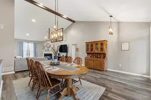 553 Marions Way, Pierce Township, OH 45255 - Photo 5