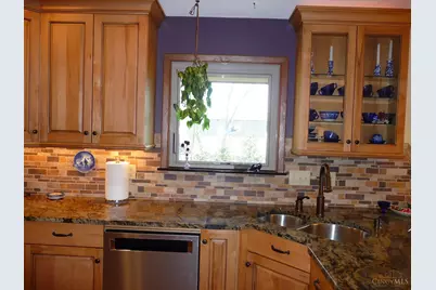 5949 Cleves Warsaw, Delhi Township, OH 45233 - Photo 9