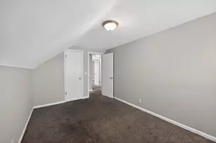 313 Pershing Ave, Lockland, OH 45215 - Photo 23